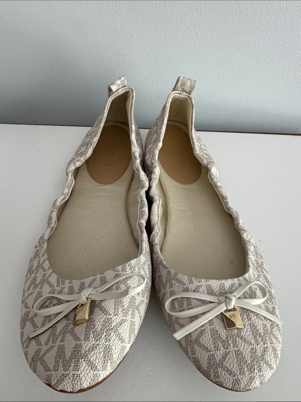Michael Kors Beige Monogram Bow Ballet Flats
